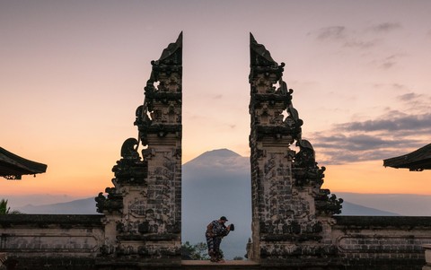 Bali Instagram: Gate of Heaven Temple Tour