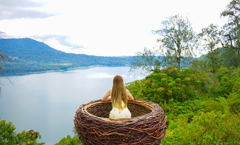 Private Tour: Amazing Sekumpul Waterfall and Ulun Danu Temple