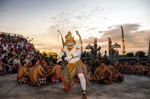 Private Tour: Uluwatu Temple & Southern Bali Highlights