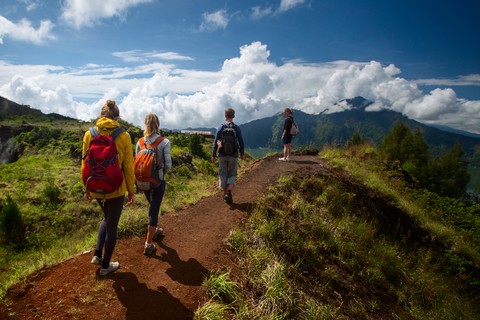 Private Tour: Full-Day Mount Batur Volcano Sunrise Trek with Natural Hot Springs
