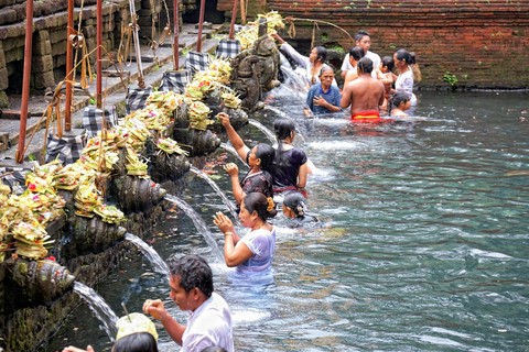 Tirta empul temple
